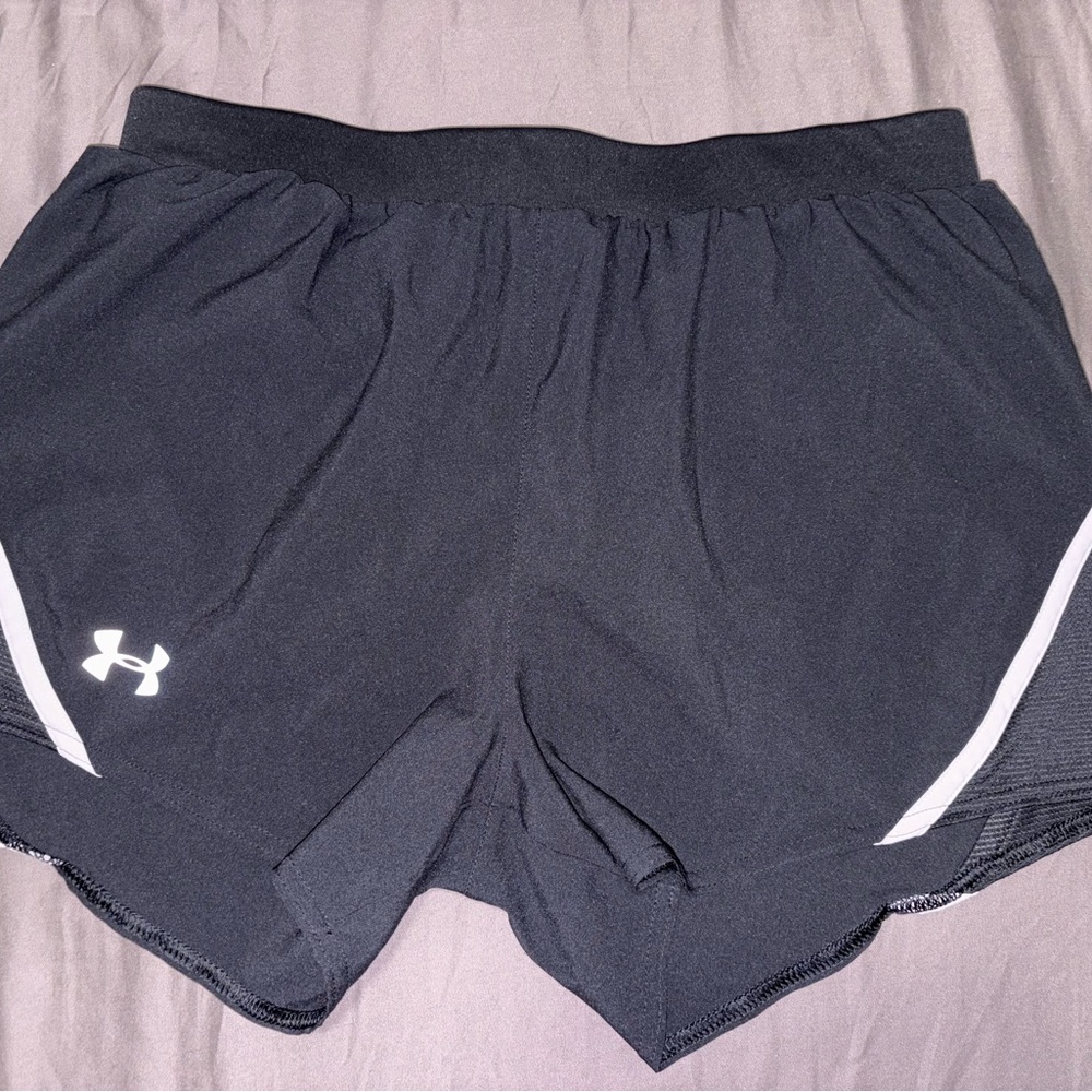 Under Armour Black Athletic Shorts Moisture-Wicking Elastic Waistband
